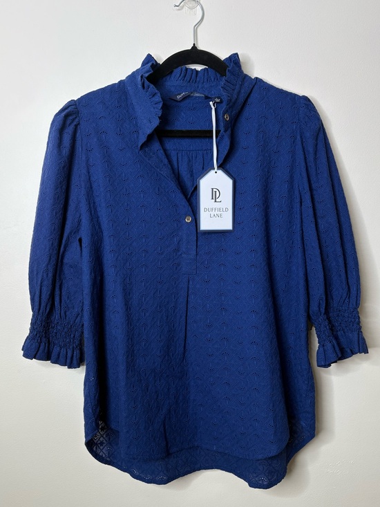Tuckernuck Tops - Tuckernuck Duffield Lane Percy Popover Top Navy Eyelet